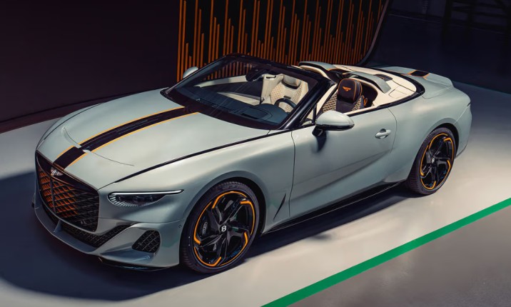 Bentley Mulliner Reveals Exclusive Batur Convertible at Monterey Car Week